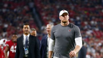 August 13, 2021; Glendale, Arizona, USA; Cardinals' JJ Watt leaves the field at the State Farm Stadium in Glendale. Patrick Breen-The RepublicNfl Preseason Cardinals Vs Cowboys