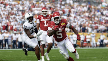 Arkansas Razorbacks running back Raheim Sanders rushes for a touchdown. USA Today.