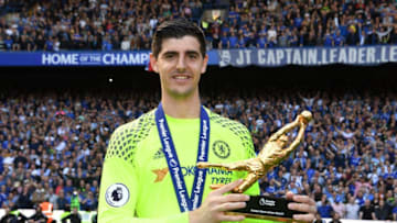 LONDON, ENGLAND - MAY 21: Thibaut Courtois of Chelsea poses with the Golden Glove award after the Premier League match between Chelsea and Sunderland at Stamford Bridge on May 21, 2017 in London, England. (Photo by Michael Regan/Getty Images)