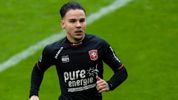 Calvin Verdonk of FC Twente during the Dutch Eredivisie match between FC Utrecht and FC Twente Enschede at the Galgenwaard Stadium on February 23, 2020 in Utrecht, The Netherlands(Photo by ANP Sport via Getty Images)
