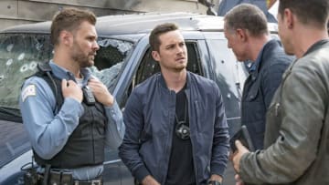 CHICAGO P.D. -- "The Thing About Heroes" Episode 503 -- Pictured: (l-r) Patrick John Flueger as Adam Ruzek, Jesse Lee Soffer as Jay Halstead, Jason Beghe as Hank Voight -- (Photo by: Matt Dinerstein/NBC)
