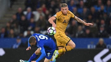 LEICESTER, ENGLAND - MAY 18: Jamie Vardy of Leicester City is challenged in the penalty area by Toby Alderweireld of Tottenham Hotspur during the Premier League match between Leicester City and Tottenham Hotspur at The King Power Stadium on May 18, 2017 in Leicester, England. (Photo by Laurence Griffiths/Getty Images)