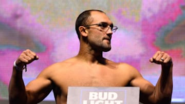 LAS VEGAS, NV - JULY 08: Johny Hendricks steps on the scale during the UFC 200 weigh-in at T-Mobile Arena on July 8, 2016 in Las Vegas, Nevada. (Photo by Josh Hedges/Zuffa LLC/Zuffa LLC via Getty Images)