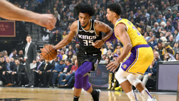 SACRAMENTO, CA - NOVEMBER 10: Marvin Bagley III #35 of the Sacramento Kings handles the ball against the Los Angeles Lakers on November 10, 2018 at Golden 1 Center in Sacramento, California. NOTE TO USER: User expressly acknowledges and agrees that, by downloading and/or using this photograph, user is consenting to the terms and conditions of the Getty Images License Agreement. Mandatory Copyright Notice: Copyright 2018 NBAE (Photo by Andrew D. Bernstein/NBAE via Getty Images)