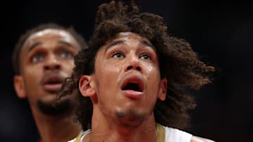 Daniel Gafford #21 of the Washington Wizards and Jaxson Hayes #10 of the New Orleans Pelicans (Photo by Rob Carr/Getty Images)
