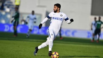 REGGIO NELL'EMILIA, ITALY - DECEMBER 18: Gabriel Barbosa Almeida of FC Internazionale in action during the Serie A match between US Sassuolo and FC Internazionale at Mapei Stadium - Citta' del Tricolore on December 18, 2016 in Reggio nell'Emilia, Italy. (Photo by Claudio Villa - Inter/Inter via Getty Images)