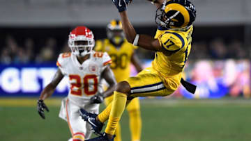 LOS ANGELES, CA - NOVEMBER 19: Robert Woods #17 of the Los Angeles Rams completes a pass to set up the second touchdown against the Kansas City Chiefs in the first quarter of the game at Los Angeles Memorial Coliseum on November 19, 2018 in Los Angeles, California. (Photo by Kevork Djansezian/Getty Images)