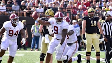 NASHVILLE, TN - SEPTEMBER 23: Da'Shawn Hand #9 of the Alabama Crimson Tide celebrates after recovering a fumble by the Vanderbilt Commodores during the first half at Vanderbilt Stadium on September 23, 2017 in Nashville, Tennessee. (Photo by Frederick Breedon/Getty Images)