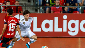MALLORCA, SPAIN - OCTOBER 19: Fran Gamez of RCD Mallorca and Alvaro Odriozola of Real Madrid battle for the ball during the Liga match between RCD Mallorca and Real Madrid CF at Iberostar Estadi on October 19, 2019 in Mallorca, Spain. (Photo by TF-Images/Getty Images)