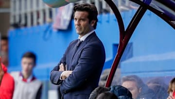 EIBAR, SPAIN - NOVEMBER 24: coach Santiago Solari of Real Madrid during the La Liga Santander match between Eibar v Real Madrid at the Estadio Municipal de Ipurua on November 24, 2018 in Eibar Spain (Photo by David S. Bustamante/Soccrates/Getty Images)