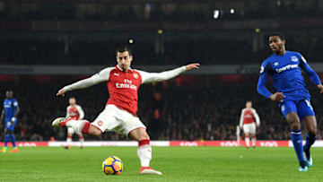LONDON, ENGLAND - FEBRUARY 03: Henrikh Mkhitaryan of Arsenal crosses the ball leading to his sides first goal during the Premier League match between Arsenal and Everton at Emirates Stadium on February 3, 2018 in London, England. (Photo by Michael Regan/Getty Images)