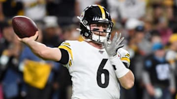 GLENDALE, ARIZONA - DECEMBER 08: Devlin Hodges #6 of the Pittsburgh Steelers prepares for a game against the Arizona Cardinals at State Farm Stadium on December 08, 2019 in Glendale, Arizona. (Photo by Norm Hall/Getty Images)