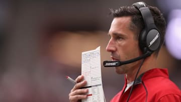 GLENDALE, AZ - OCTOBER 01: Head coach Kyle Shanahan of the San Francisco 49ers watches the action during the first half of the NFL game against the Arizona Cardinals at the University of Phoenix Stadium on October 1, 2017 in Glendale, Arizona. (Photo by Christian Petersen/Getty Images)