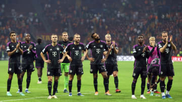 Bayern Munich players applauding away fans after beating Galatasaray in the Champions League. (Photo by Erhan Sevenler/Anadolu via Getty Images)