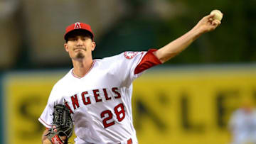 Apr 5, 2016; Anaheim, CA, USA; Los Angeles Angels starting pitcher Andrew Heaney (28) in the first inning of the game against the Chicago Cubs at Angel Stadium of Anaheim. Mandatory Credit: Jayne Kamin-Oncea-USA TODAY Sports