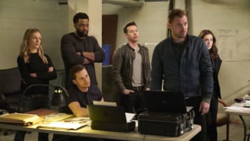 CHICAGO P.D. -- "Homecoming" Episode 522 -- Pictured: (l-r) Tracy Spiridakos as Hailey Upton, LaRoyce Hawkins as Kevin Atwater, Jesse Lee Soffer as Jay Halstead, Jon Seda as Antonio Dawson, Patrick John Flueger as Adam Ruzek, Marina Squerciati as Kim Burgess -- (Photo by: Parrish Lewis/NBC)