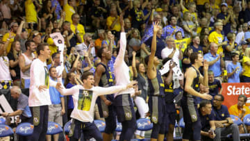 LAHAINA, HI - NOVEMBER 20: The Marquette Golden Eagles bench celebrates during the second half of the game against the VCU Rams at Lahaina Civic Center on November 20, 2017 in Lahaina, Hawaii. (Photo by Darryl Oumi/Getty Images)