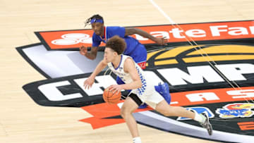 INDIANAPOLIS, INDIANA - DECEMBER 01: Devin Askew #2 of the Kentucky Wildcats dribbles the ball against the Kansas Jayhawks in the State Farm Champions Classic at Bankers Life Fieldhouse on December 01, 2020 in Indianapolis, Indiana. (Photo by Andy Lyons/Getty Images)
