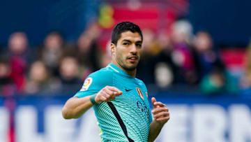 PAMPLONA, SPAIN - DECEMBER 10: Luis Suarez of FC Barcelona celebrates after scoring goal during the La Liga match between CA Osasuna and FC Barcelona at Estadio Reyno de Navarra on December 10, 2016 in Pamplona, Spain. (Photo by Juan Manuel Serrano Arce/Getty Images)