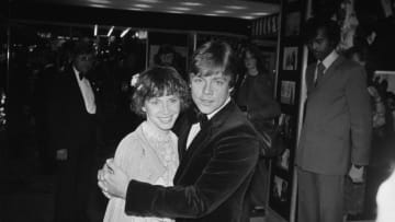 American actor Mark Hamill and his wife Marilou York attend the royal premiere of 'The Empire Strikes Back' at the Odeon Leicester Square, London, UK, 20th May 1980. (Photo by Seymour/Evening Standard/Hulton Archive/Getty Images)
