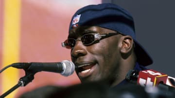 Denver Broncos tight end Shannon Sharpe answers questions at Media Day on January 26, 1999, at Pro Player Stadium in Miami, Florida. (Photo by Allen Kee/Getty Images)