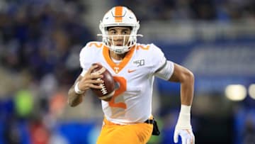 LEXINGTON, KENTUCKY - NOVEMBER 09: Jarrett Guarantano #2 of the Tennessee Volunteers runs with the ball against the Kentucky Wildcats at Commonwealth Stadium on November 09, 2019 in Lexington, Kentucky. (Photo by Andy Lyons/Getty Images)