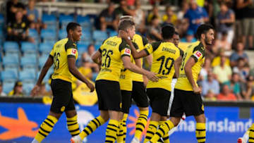 BAD RAGAZ, SWITERZLAND - AUGUST 03:Lukasz Piszczek of Borussia Dortmund celebrates after scoring the opening goal during a test match against Stade Rennes as part of the training camp on August 03, 2018 in Bad Ragaz, Switzerland. (Photo by Alexandre Simoes/Borussia Dortmund/Getty Images)