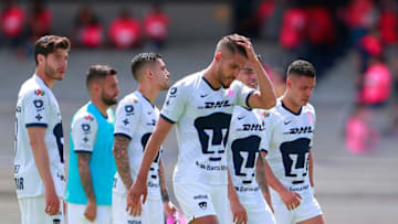 Pumas players trudge off the field after a 2-1 home loss to León, one of only two losses at Estadio Olímpico Universitario during the Apertura 2019. (Photo by Mauricio Salas/Jam Media/Getty Images)