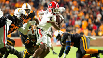 Georgia running back Kenny McIntosh (6) escapes tackles during a football game against the Georgia Bulldogs at Neyland Stadium in Knoxville, Tenn. on Saturday, Nov. 13, 2021.Kns Tennessee Georgia Football Bp
