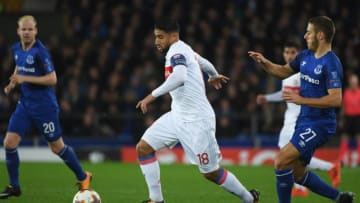 LIVERPOOL, ENGLAND - OCTOBER 19: Nabil Fekir of Lyon evades Nikola Vlasic of Everton during the UEFA Europa League Group E match between Everton FC and Olympique Lyon at Goodison Park on October 19, 2017 in Liverpool, United Kingdom. (Photo by Ross Kinnaird/Getty Images)