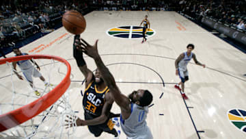 SALT LAKE CITY, UT - NOVEMBER 06: Willie Reed #33 of the Salt Lake City Stars goes up for the shot against Jameel Warner #0 of the Texas Legends on November 06, 2018 at the vivint.SmartHome Arenain Salt Lake City, Utah. Copyright 2018 NBAE (Photo by Melissa Majchrzak/NBAE via Getty Images)