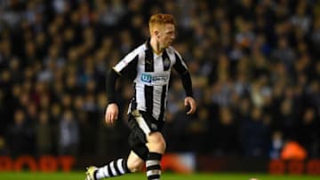 BIRMINGHAM, ENGLAND - JANUARY 07: Newcastle player Jack Colback in action during The Emirates FA Cup Third Round match between Birmingham City and Newcastle United at St Andrews (stadium) on January 7, 2017 in Birmingham, England. (Photo by Stu Forster/Getty Images)