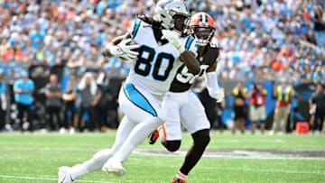 CHARLOTTE, NORTH CAROLINA - SEPTEMBER 11: Ian Thomas #80 of the Carolina Panthers runs with the ball during the third quarter against the Cleveland Browns at Bank of America Stadium on September 11, 2022 in Charlotte, North Carolina. (Photo by Grant Halverson/Getty Images)