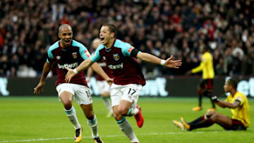 LONDON, ENGLAND - FEBRUARY 10: Javier Hernandez of West Ham United celebrates scoring his side's first goal during the Premier League match between West Ham United and Watford at London Stadium on February 10, 2018 in London, England. (Photo by Bryn Lennon/Getty Images)