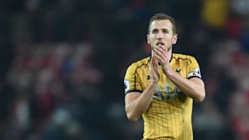 SUNDERLAND, ENGLAND - JANUARY 31: Harry Kane of Tottenham Hotspur applauds after the scoreless draw in the Premier League match between Sunderland and Tottenham Hotspur at Stadium of Light on January 31, 2017 in Sunderland, England. (Photo by Laurence Griffiths/Getty Images)
