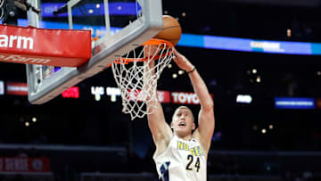 LOS ANGELES, CA - APRIL 07: Mason Plumlee
