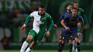 LISBON, PORTUGAL - NOVEMBER 16: Sporting CP midfielder Rodrigo Battaglia from Argentina in action during the Portuguese Cup match between Sporting CP and FC Famalicao at Estadio Jose Alvalade on November 16, 2017 in Lisbon, Portugal. (Photo by Gualter Fatia/Getty Images)