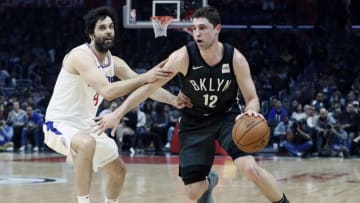LOS ANGELES, CA - MARCH 4: Joe Harris #12 of the Brooklyn Nets handles the ball against the LA Clippers on March 4, 2018 at STAPLES Center in Los Angeles, California. NOTE TO USER: User expressly acknowledges and agrees that, by downloading and/or using this photograph, user is consenting to the terms and conditions of the Getty Images License Agreement. Mandatory Copyright Notice: Copyright 2018 NBAE (Photo by Chris Elise/NBAE via Getty Images)
