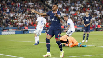 PARIS, FRANCE - AUGUST 14: Kylian Mbappe #7 of Paris Saint-Germain reacts to a play during the Ligue 1 Uber Eats match between Paris Saint Germain and Strasbourg at Parc des Princes on August 14, 2021 in Paris, France. (Photo by Catherine Steenkeste/Getty Images)