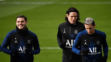 (from L) Paris Saint-Germain's Argentinian forward Mauro Icardi, Paris Saint-Germain's Uruguayan forward Edinson Cavani and Paris Saint-Germain's Argentinian forward Angel Di Maria run during a training session in Saint-Germain-en-Laye, west of Paris, on March 3, 2020, on the eve of the French Cup football match between Paris Saint-Germain (PSG) and Lyon. (Photo by FRANCK FIFE / AFP) (Photo by FRANCK FIFE/AFP via Getty Images)