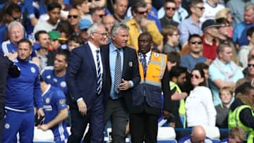 LONDON, ENGLAND - MAY 15: Claudio Ranieri Manager of Leicester City and Guus Hiddink interim manager of Chelsea shake hands after the Barclays Premier League match between Chelsea and Leicester City at Stamford Bridge on May 15, 2016 in London, England. (Photo by Paul Gilham/Getty Images)