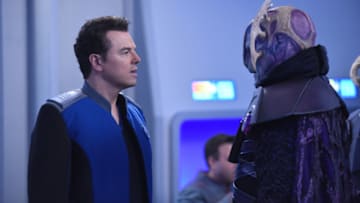 THE ORVILLE: L-R: Seth MacFarlane and guest star Derek Mears in the "Cupid's Dagger" episode of THE ORVILLE airing Thursday, Nov. 9 (9:01-10:00 PM ET/PT) on FOX. ©2017 Fox Broadcasting Company. Cr: Ray Mickshaw/FOX