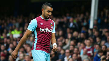 LIVERPOOL, ENGLAND - OCTOBER 30: Dimitri Payet of West Ham United during the Premier League match between Everton and West Ham United at Goodison Park on October 30, 2016 in Liverpool, England. (Photo by Robbie Jay Barratt - AMA/Getty Images)