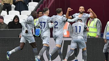 LONDON, ENGLAND - OCTOBER 29: Dominic Calvert-Lewin of Everton celebrates his goal with team mates during the Premier League match between West Ham United and Everton FC at London Stadium on October 29, 2023 in London, England. (Photo by Vince Mignott/MB Media/Getty Images)