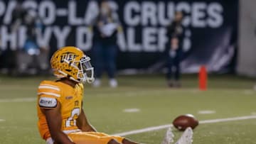 UTEP's Jacob Cowing (6) at a college football game against UTSA at the SunBowl on Saturday, Nov. 6, 2021 in El Paso, Texas.Utepv Utsa Fb 11 06 2021 Gabyvelasquez 9
