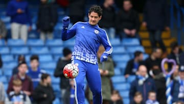 LONDON, ENGLAND - MARCH 19 : Alexandre Pato of Chelsea warms up before the Barclays Premier League match between Chelsea and West Ham United at Stamford Bridge on March 19, 2016 in London, England. (Photo by Catherine Ivill - AMA/Getty Images)