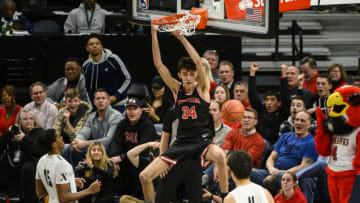 MINNEAPOLIS, MINNESOTA - JANUARY 04: Chet Holmgren #34 of Minnehaha Academy Red Hawks dunks the ball in the second half of the game at Target Center on January 04, 2020 in Minneapolis, Minnesota. (Photo by Stephen Maturen/Getty Images)
