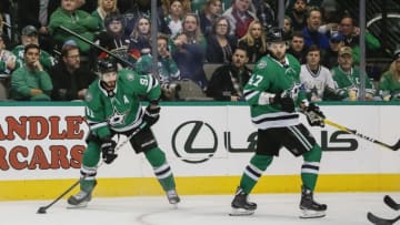 DALLAS, TX - NOVEMBER 12: Dallas Stars center Tyler Seguin (91) looks to pass the puck during the game between the Dallas Stars and the Columbus Blue Jackets on November 12, 2018 at the American Airlines Center in Dallas, Texas. (Photo by Matthew Pearce/Icon Sportswire via Getty Images)