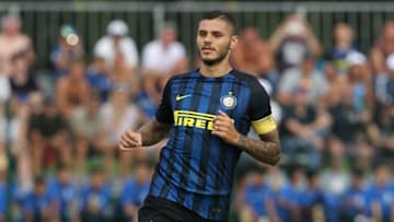 BRUNECK, ITALY - JULY 09: Mauro Emanuel Icardi of FC Internazionale Milano looks on during day Four of the FC Internazionale training camp on July 9, 2016 in Bruneck, Italy. (Photo by Marco Luzzani - Inter/Inter via Getty Images)