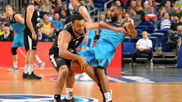 BERLIN, GERMANY - OCTOBER 11: Nigel Williams-Goss of BC Partizan Belgrad and Akeem Vargas of Alba Berlin during the game between Alba Berlin and BC Partizan Belgrad on October 11, 2017 in Berlin, Germany. (Photo by Mathias Renner/City-Press via Getty Images)